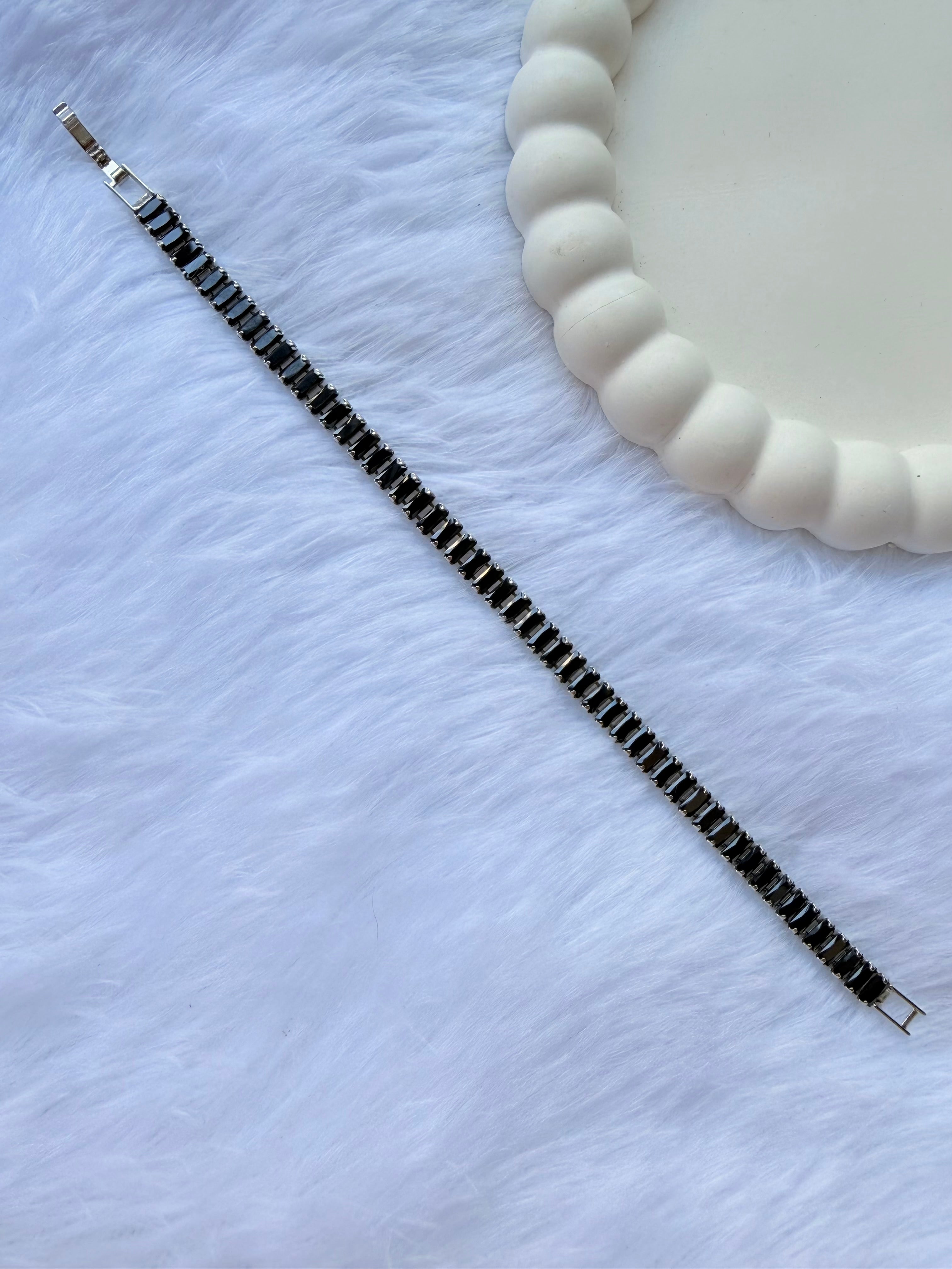 Sleek Glow Bracelet