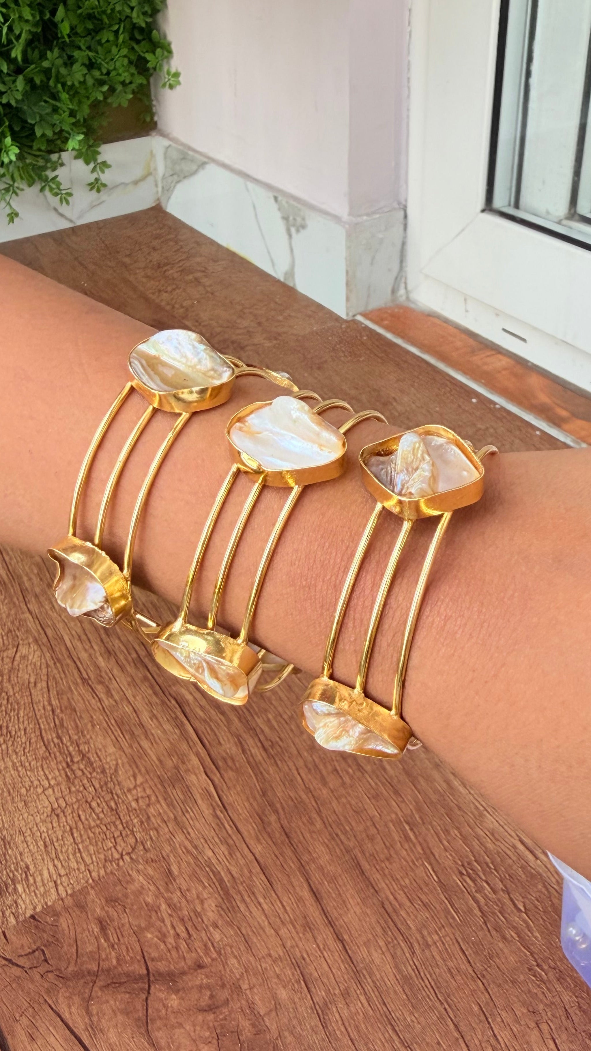 Pearl Glow Bracelet