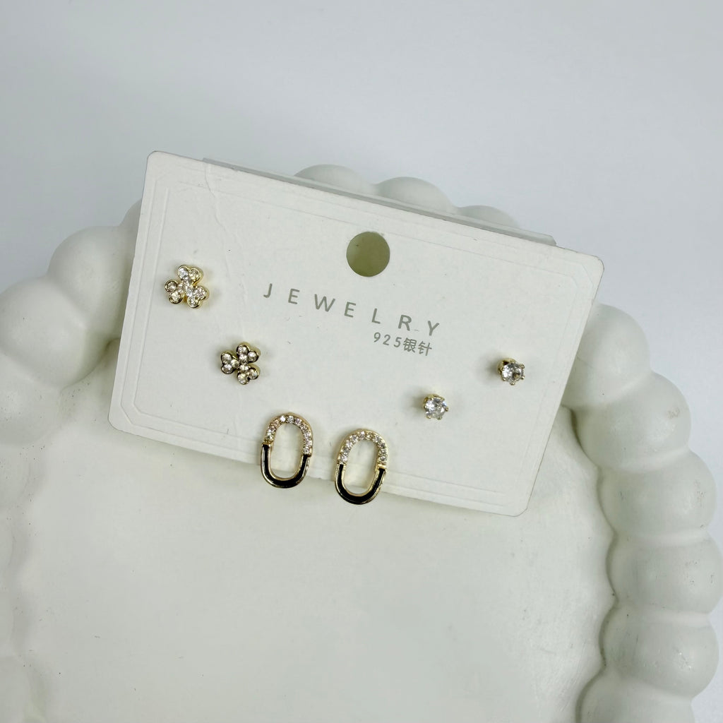 Mystery Stud Earrings Card – 3 Pairs