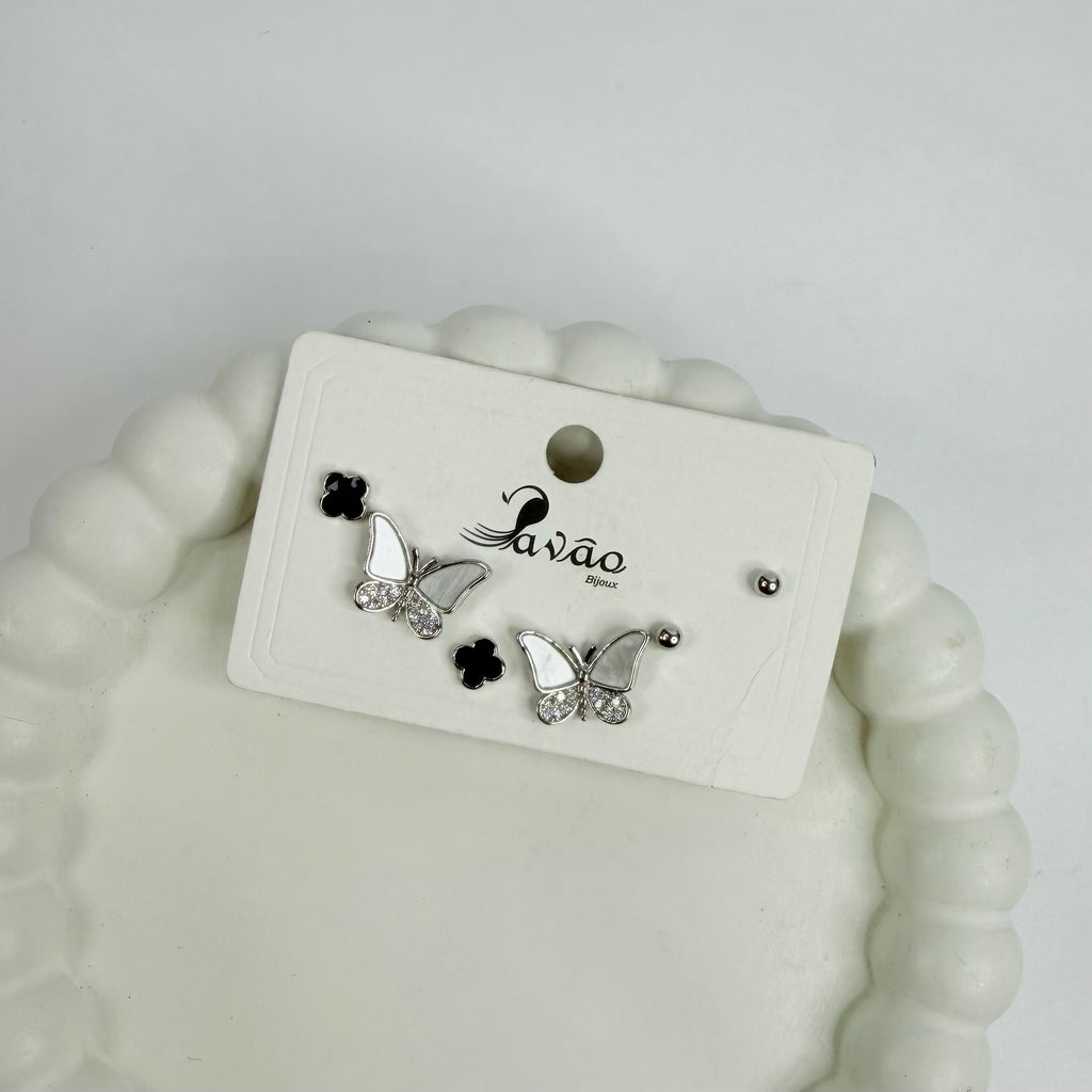 Mystery Stud Earrings Card – 3 Pairs